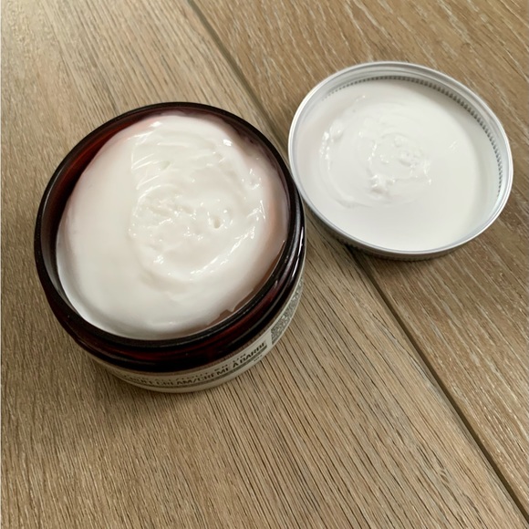 NWOT Cremo beard and scruff  cream. Free with 20$ purchase. - Picture 4 of 4